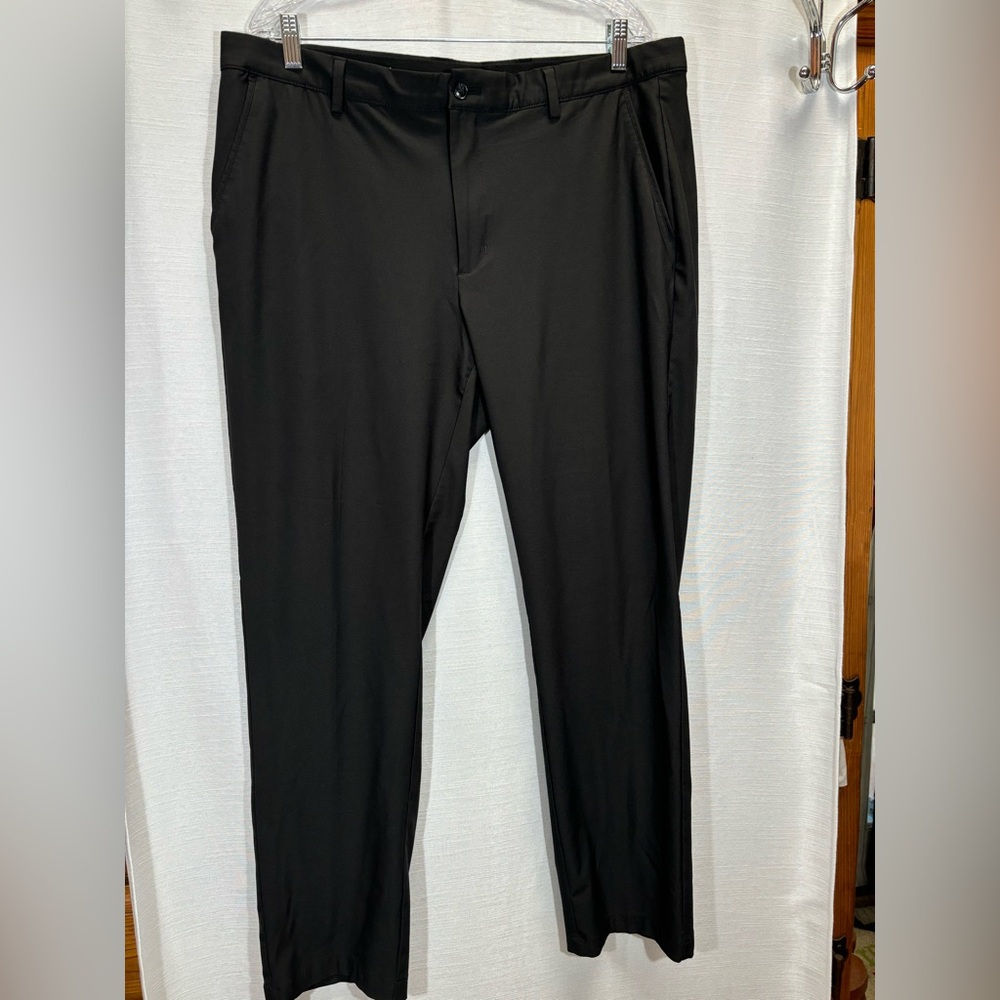 Greg Norman Attack Life Golf Pants 90% Poly 10% Spandex Men’s 38W x 32L 4 Pocket